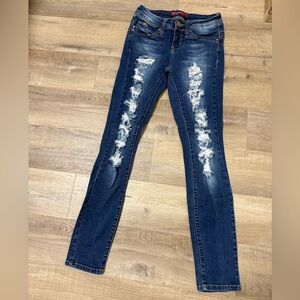 Wanna betta butt? Dark distressed denim Jeggins